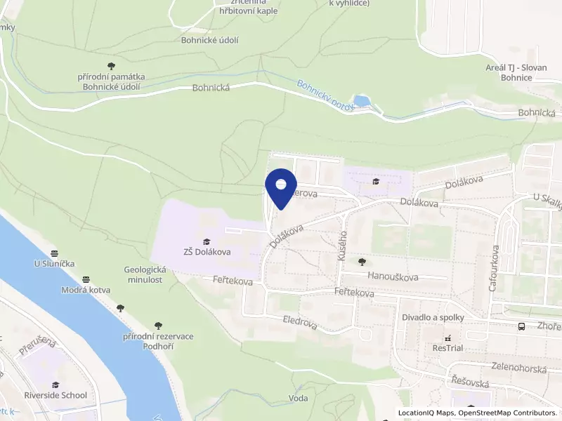 Lesní poustevna Dhammasára